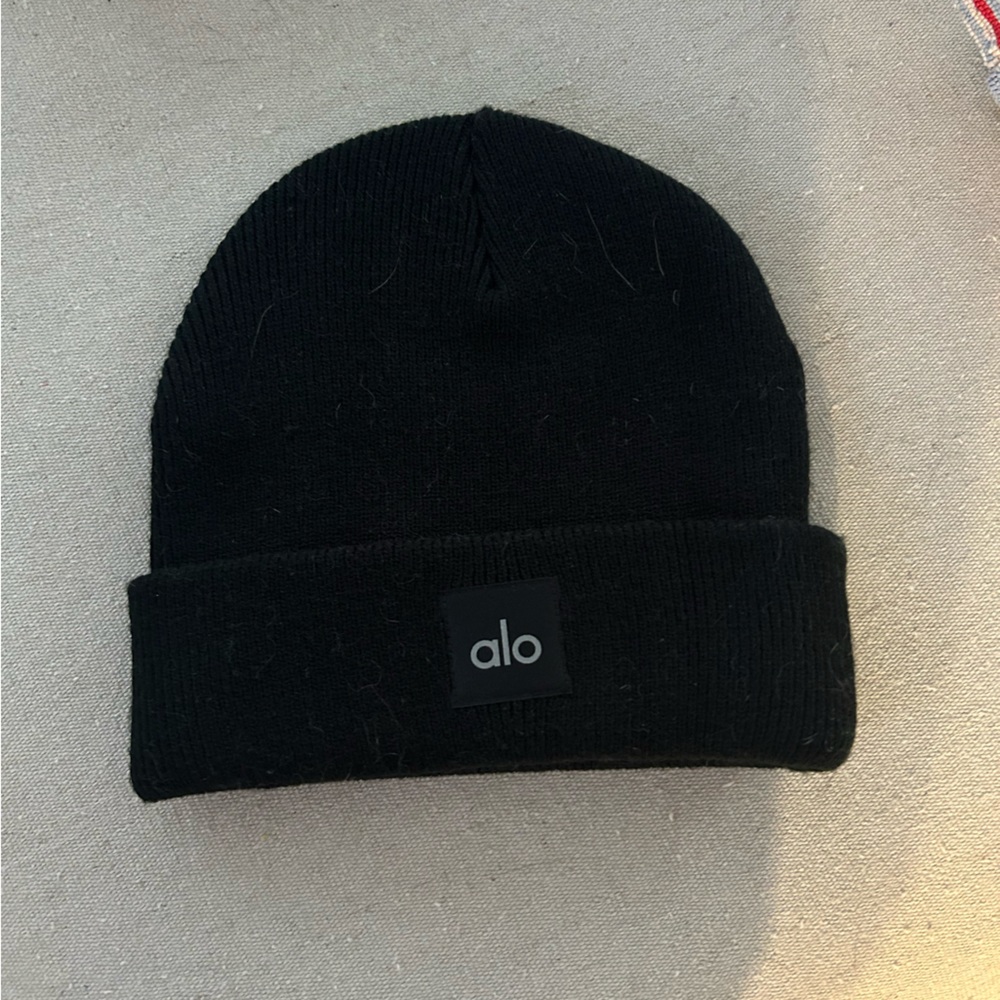 Alo Black Knit Beanie